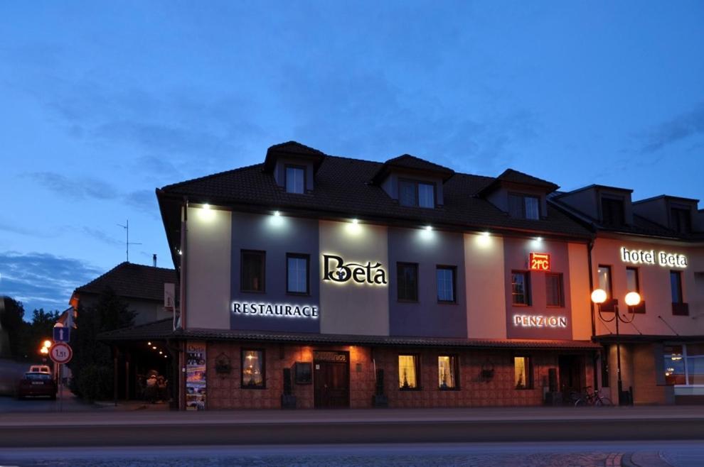 Hotel Beta Bzenec Exteriör bild