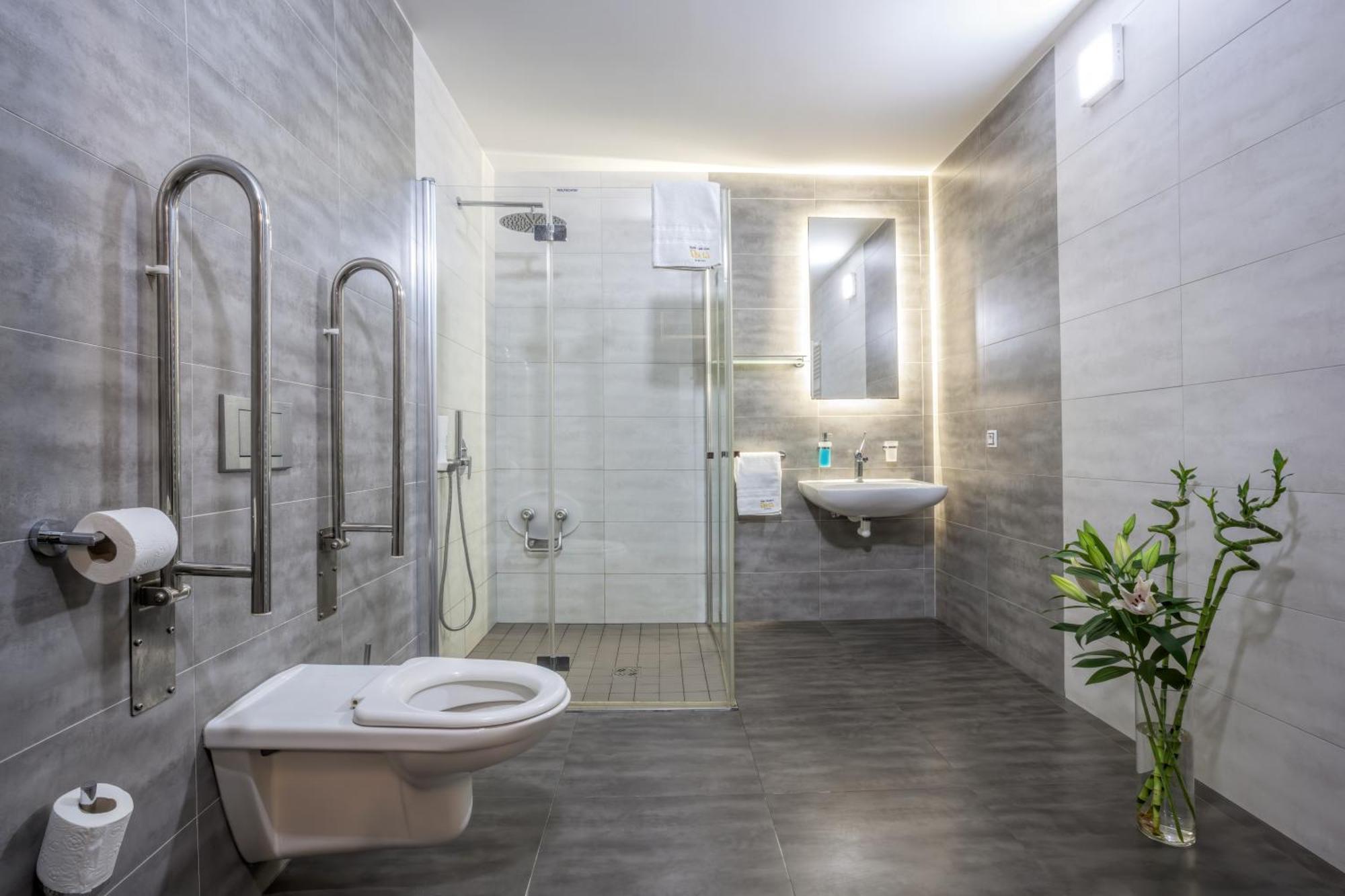 Hotel Beta Bzenec Exteriör bild